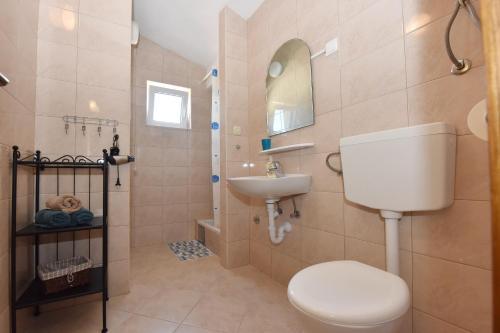 Apartments Mais Tisno