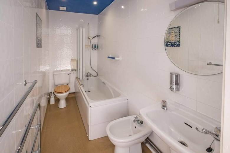 Bed & Breakfast Harbour View Hotel