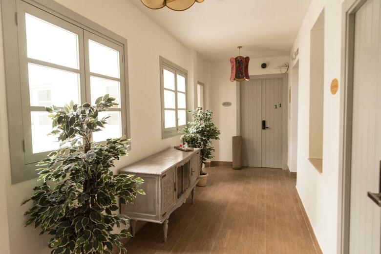 Hostal N�a Santa Cruz