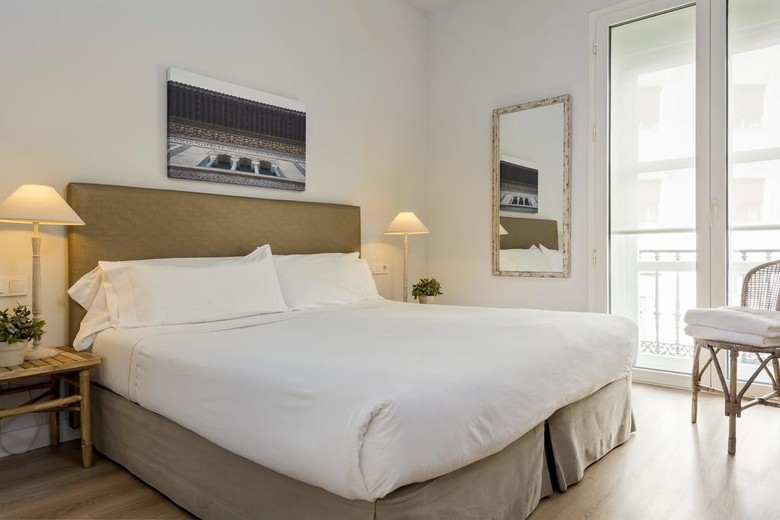 Apartamentos Suites Sevilla Plaza