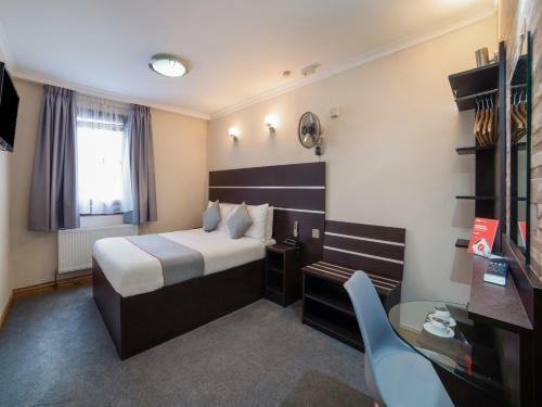 Epsilon Hotel