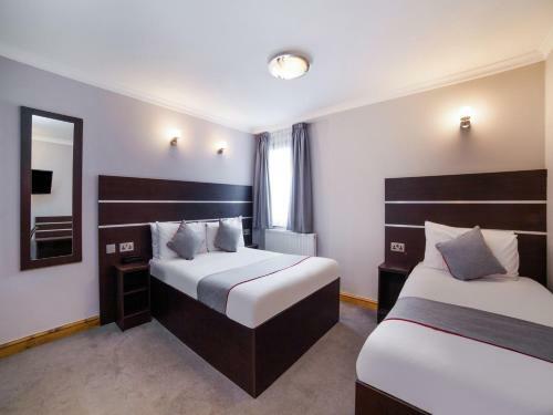 Epsilon Hotel