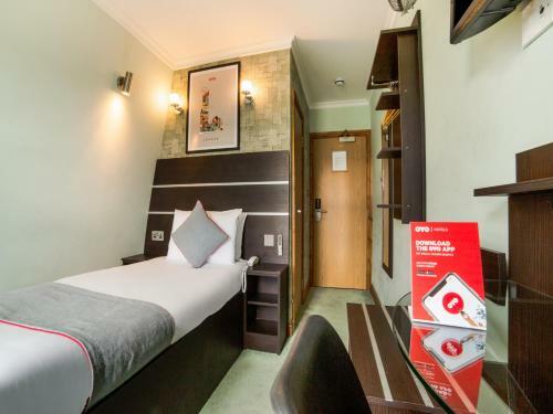 Epsilon Hotel