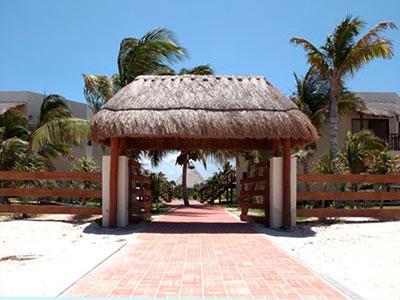 Hotel Technotel San Benito Beach