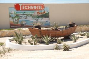 Hotel Technotel San Benito Beach