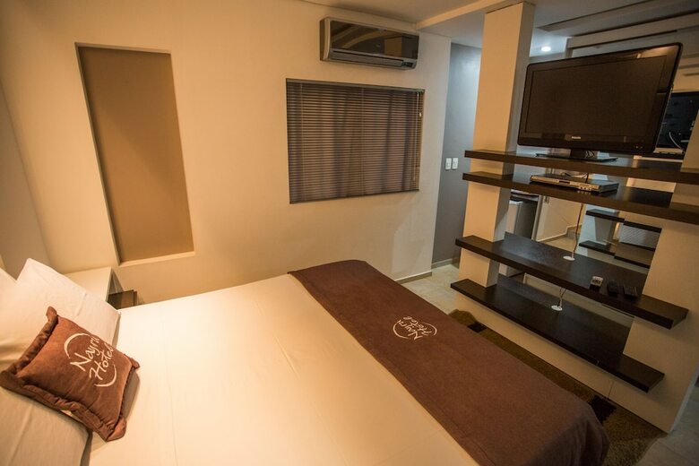 Apartamentos Nayru Hotel