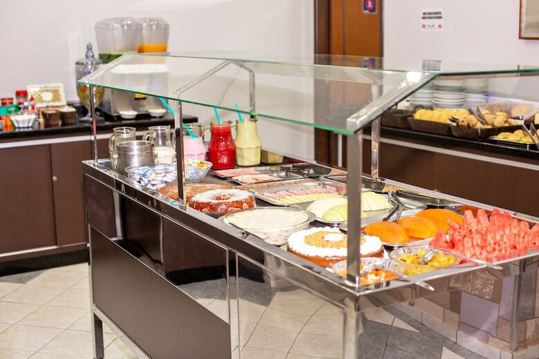 Apartamentos Nayru Hotel