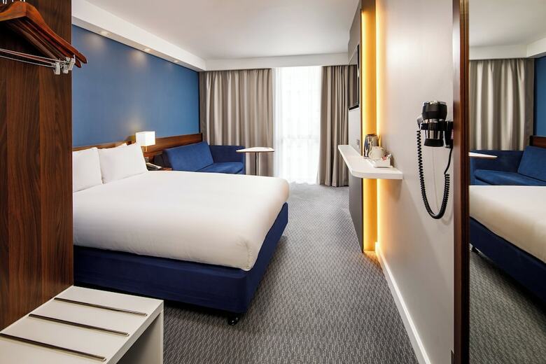 Hotel Holiday Inn Express London - Excel