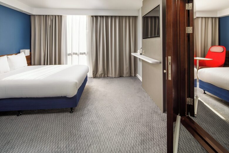 Hotel Holiday Inn Express London - Excel