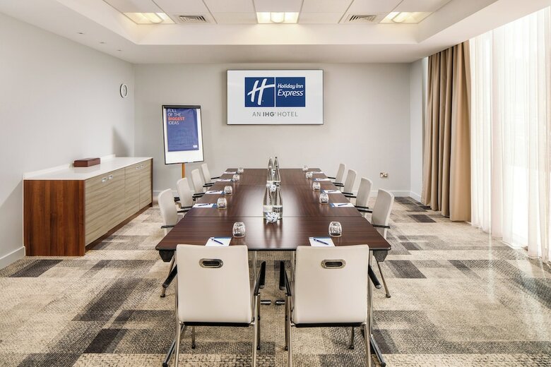 Hotel Holiday Inn Express London - Excel