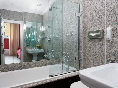 The Pelham Hotel