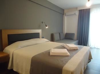 Amphitryon Hotel