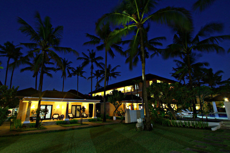 Hotel Legong Keraton Beach