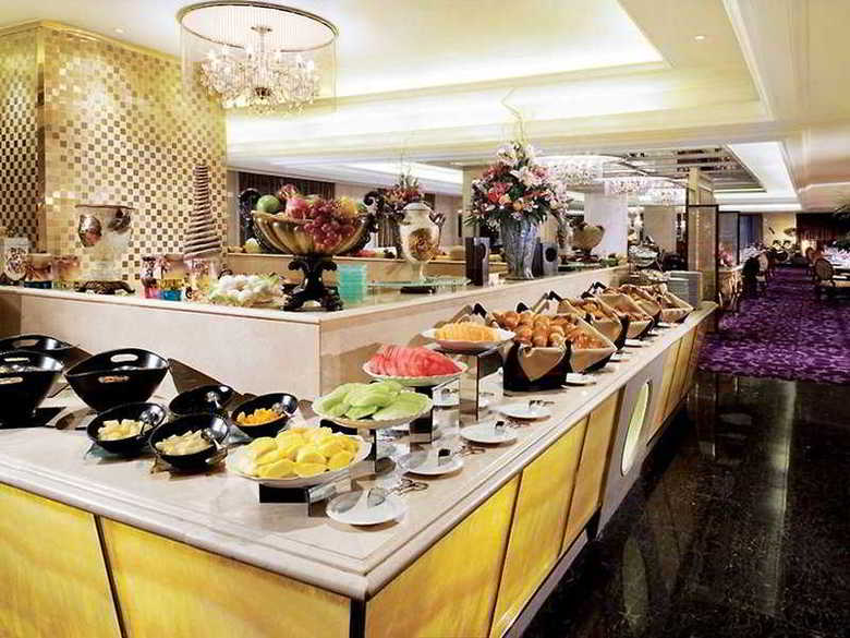 Hotel Grand Emperor