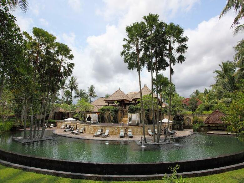 Ubud Village Hotel