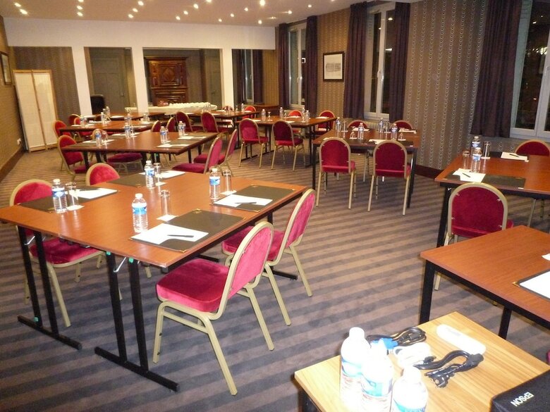 Le Grand Hotel De Tours