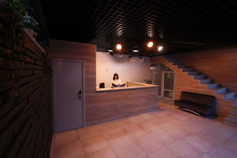 Prof Hotel