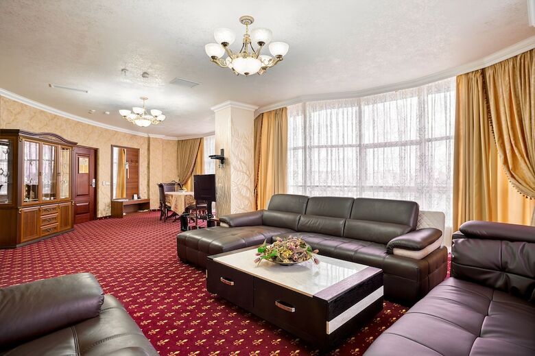 Amici Grand Hotel