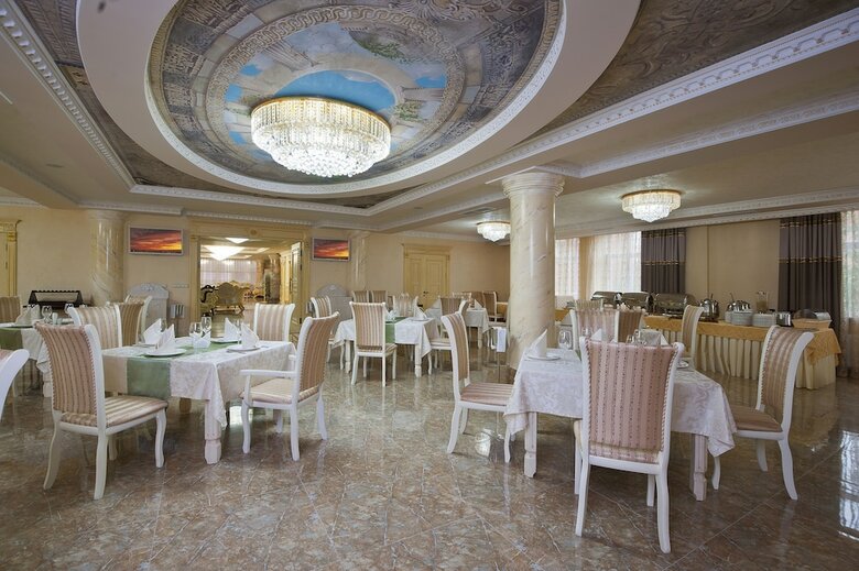 Amici Grand Hotel