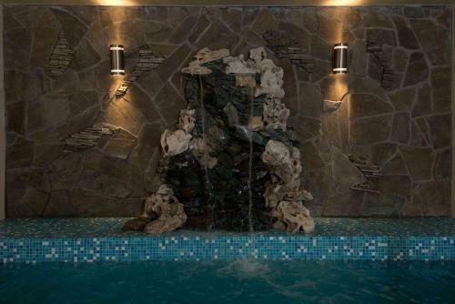 Maximus Hotel