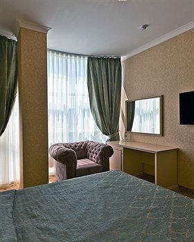 Triumph Hotel