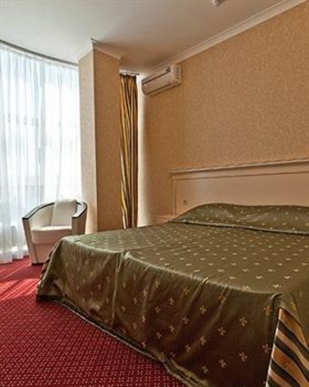 Triumph Hotel