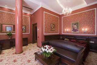 Aton Hotel