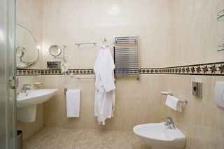 Aton Hotel