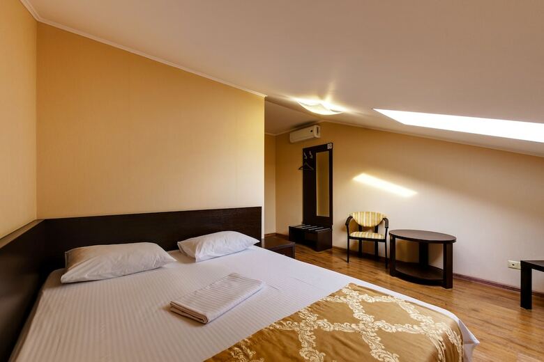 Hotel Zapadniy