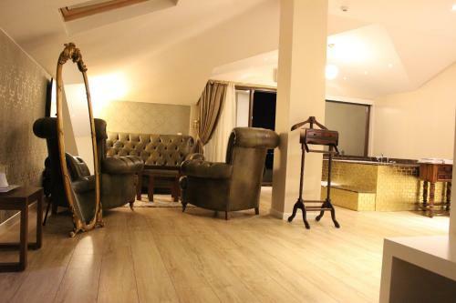 Lale Hotel
