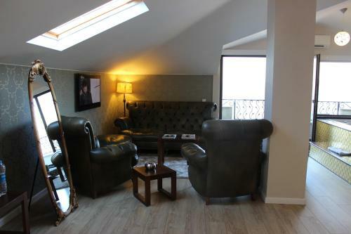 Lale Hotel