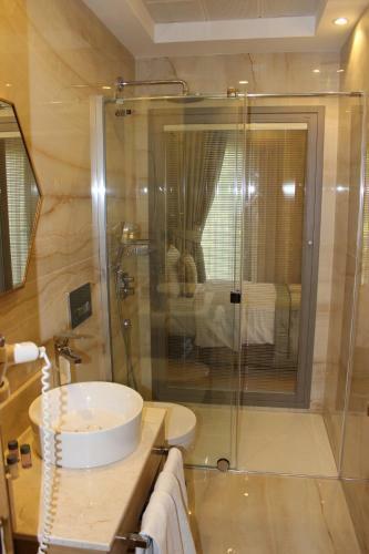Lale Hotel