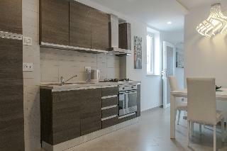 Apartamentos Tasso Suites