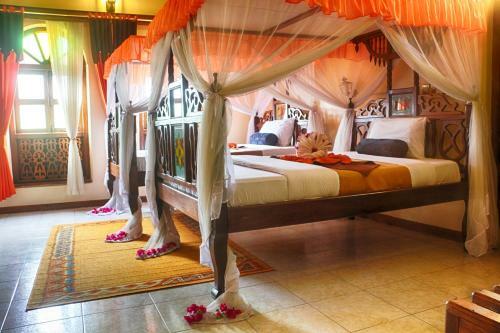 Chavda Hotel