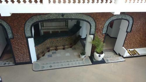 Chavda Hotel