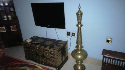 Chavda Hotel