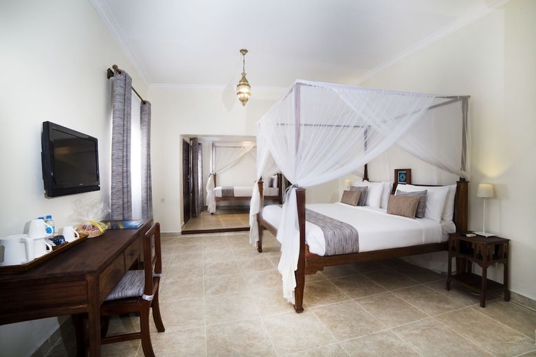 Maru Maru Hotel