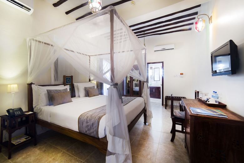 Maru Maru Hotel