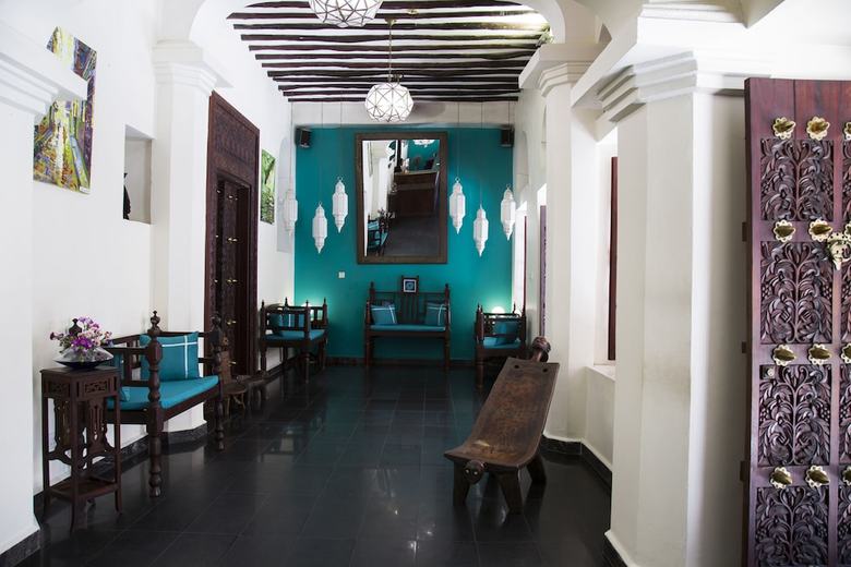 Maru Maru Hotel