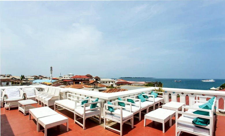 Maru Maru Hotel