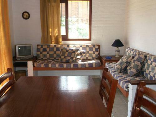 Lodge Adi Y Dina Caba�as