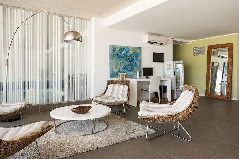 Uy Proa Sur Hotel