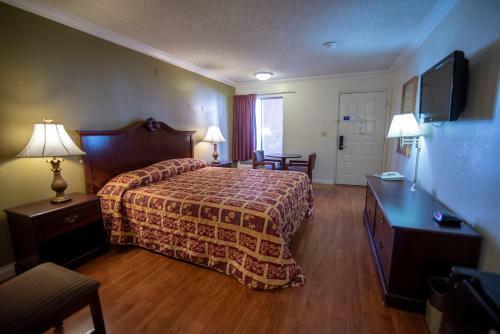 Hotel National 9 Inn