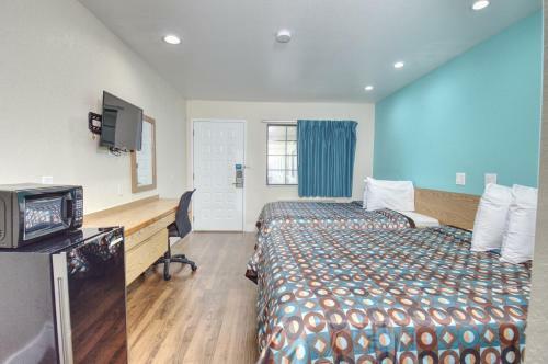 Motel 6 Buttonwillow North