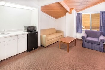 Hotel Baymont Inn & Suites Willows