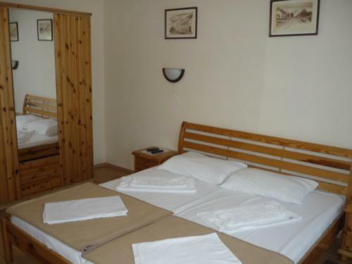 Hostal Rooms Bijela Ru?a