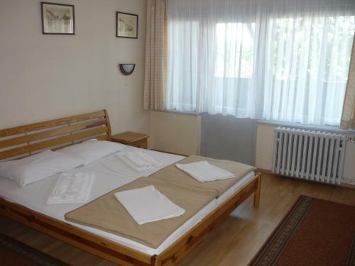 Hostal Rooms Bijela Ru?a