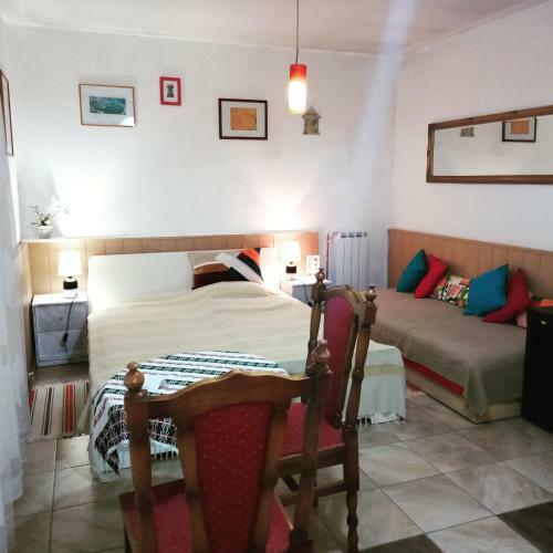 Hostal Rooms Aeroport