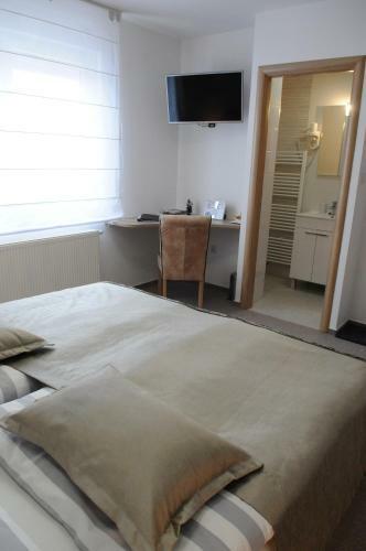 Hostal Guesthouse Tiban