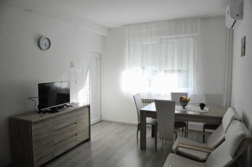 Hostal Rooms Lu&la